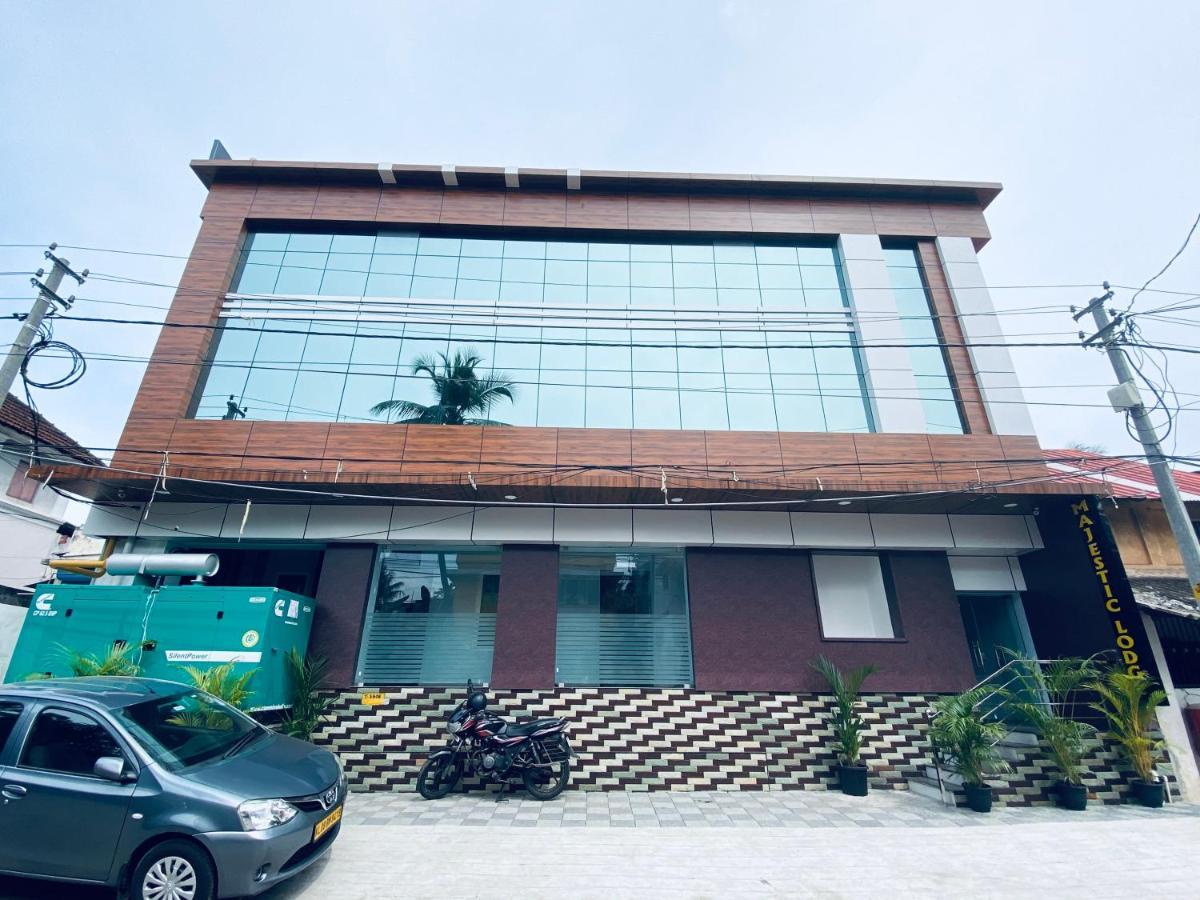 Majestic Inn Thiruvananthapuram Eksteriør bilde