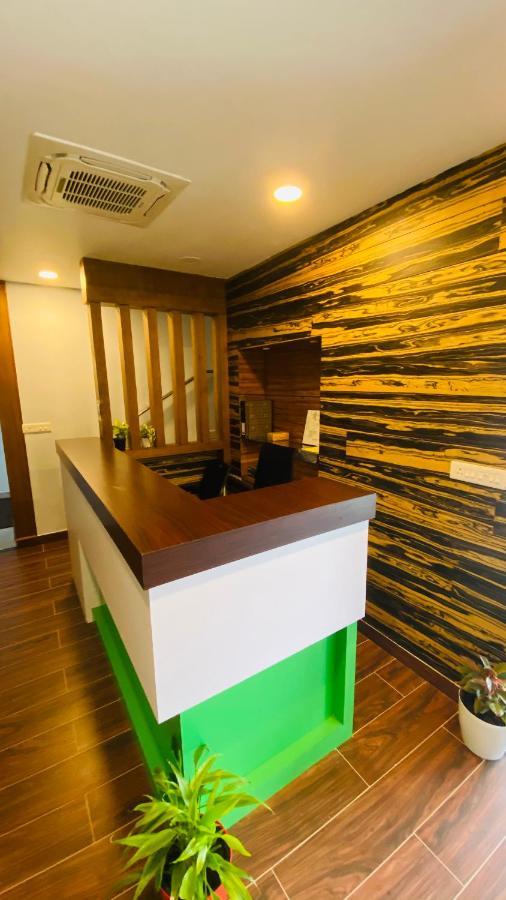 Majestic Inn Thiruvananthapuram Eksteriør bilde