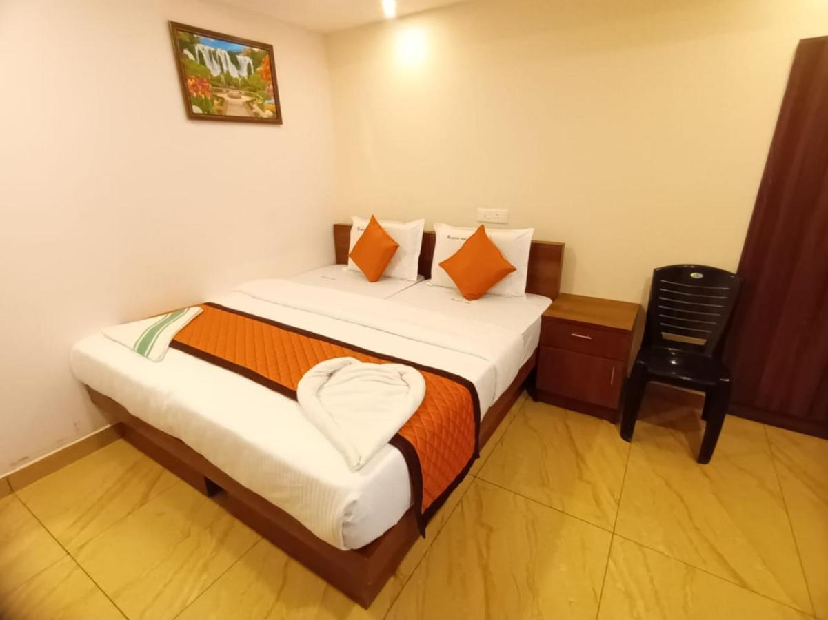 Majestic Inn Thiruvananthapuram Eksteriør bilde