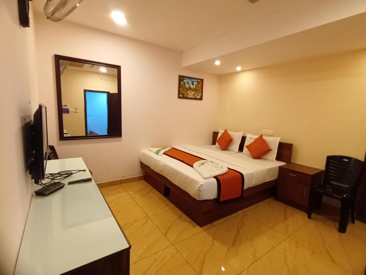 Majestic Inn Thiruvananthapuram Eksteriør bilde